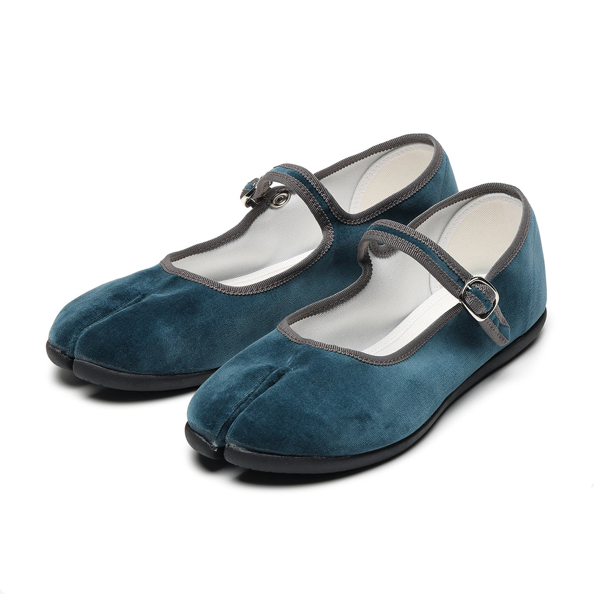 coppelia lily Bleu Orient