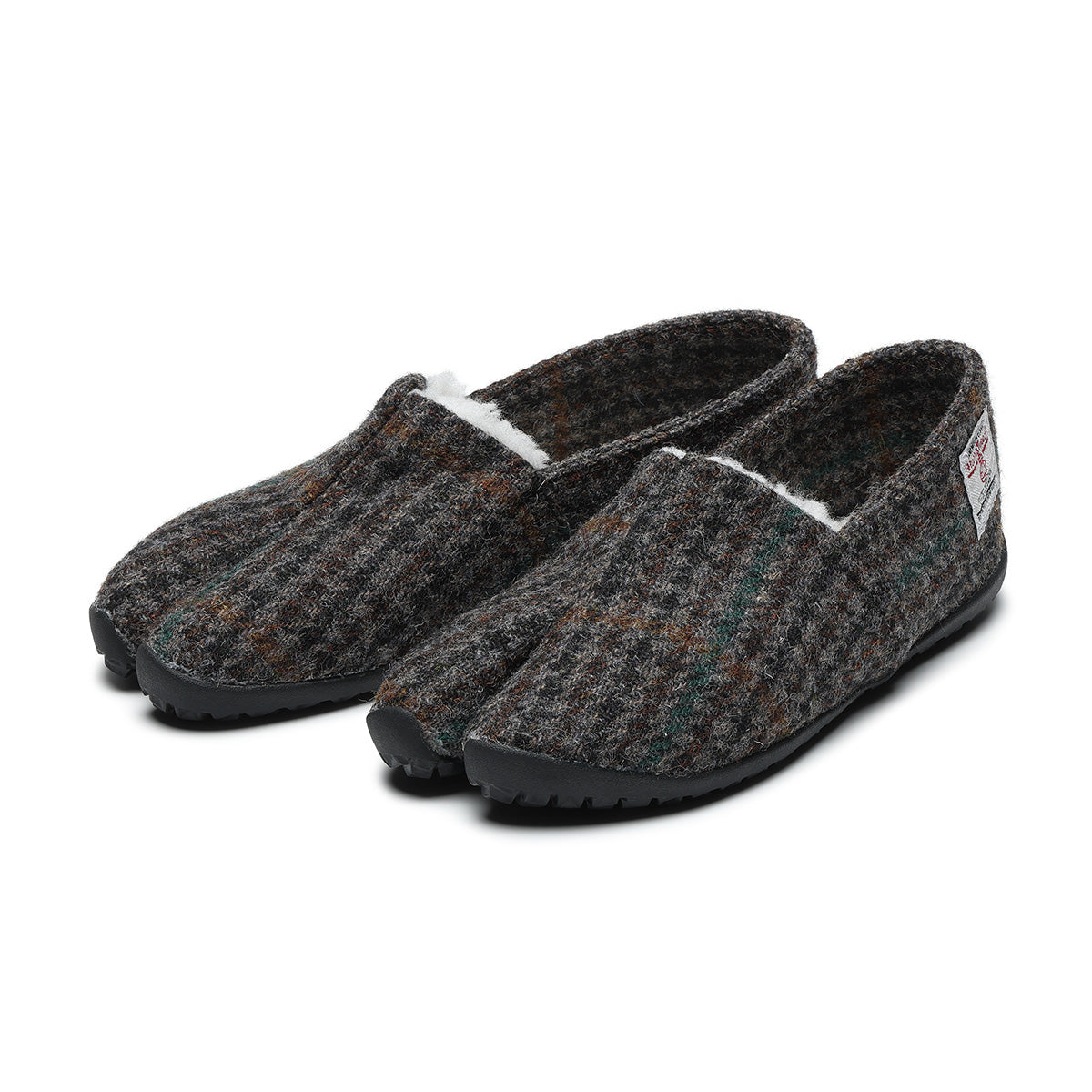 tabiRela(たびりら)Harris tweed グレーガンクラブ