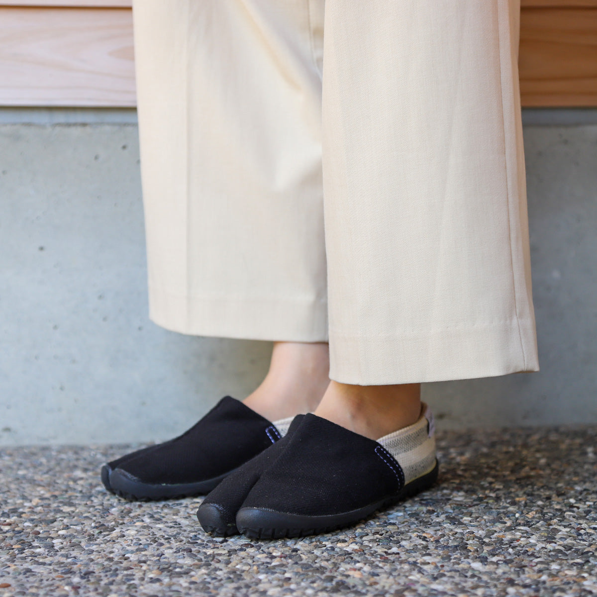 tabiRela(たびりら) モノクローム