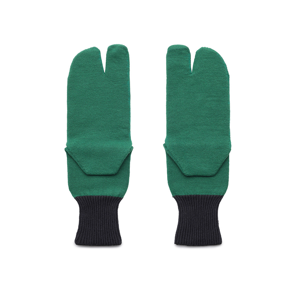 ONEF_cottontabisocks_green_charcoal_C.jpg